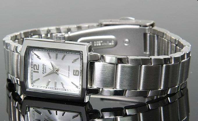 Casio Vintage LTP-1233D-7A Silver Watch for Women-Watch Portal Philippines